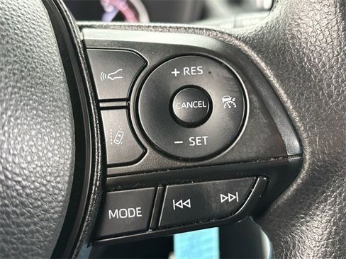 Used 2023 Toyota RAV4 LE image 29