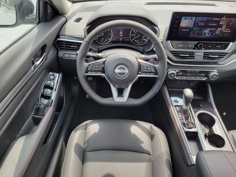 New 2025 Nissan Altima 2.5 SR w/ SR Premium Package image 22