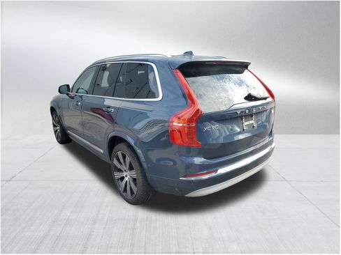 Certified 2022 Volvo XC90 T8 Inscription w/ Advanced Package image 3