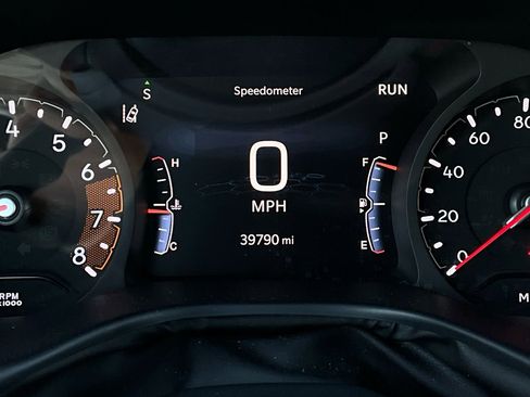 Used 2025 Jeep Compass Trailhawk image 39