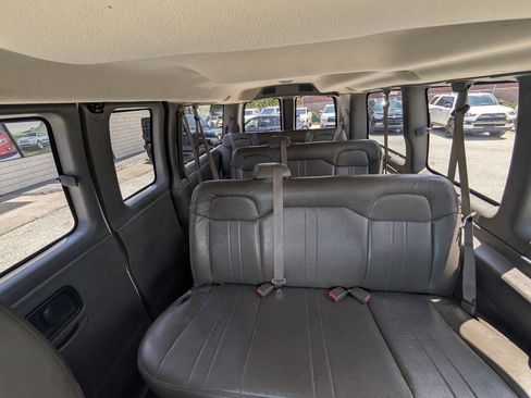 Used 2011 Chevrolet Express 2500 LS RWD image 20