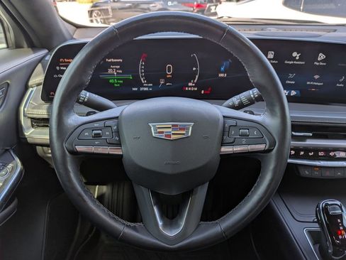 Used 2024 Cadillac XT4 Premium Luxury w/ Technology Package FWD image 15