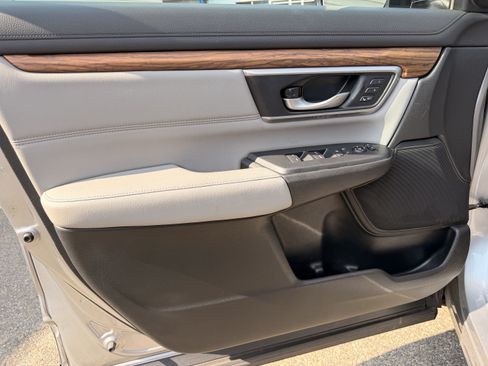 Certified 2020 Honda CR-V Touring image 12