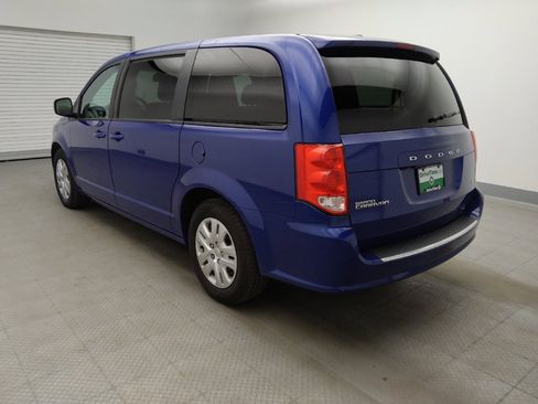Used 2018 Dodge Grand Caravan SE w/ UConnect Hands-Free Group FWD image 5