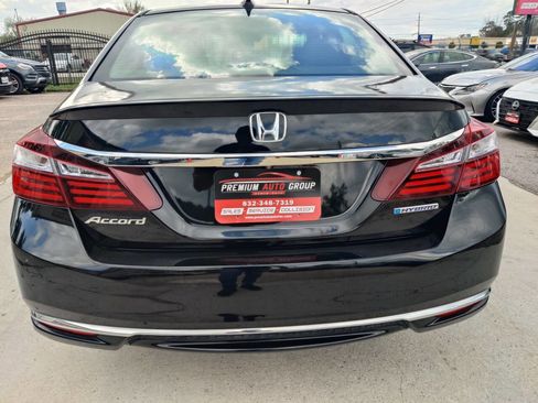 Used 2017 Honda Accord Hybrid Sedan image 24
