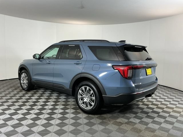 Used 2026 Ford Explorer Active w/ Active Comfort Package AWD/4WD image 7