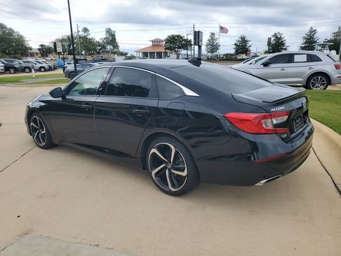 Used 2022 Honda Accord Sport image 3