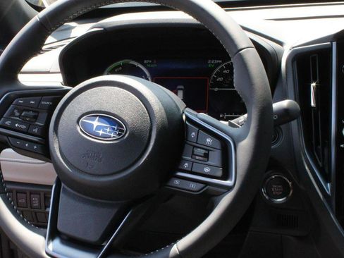 New 2025 Subaru Forester Limited image 17