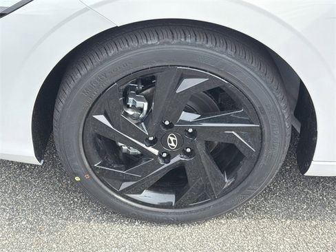 New 2026 Hyundai Elantra Sport image 11