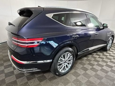 Used 2025 Genesis GV80 2.5T Standard AWD/4WD image 2