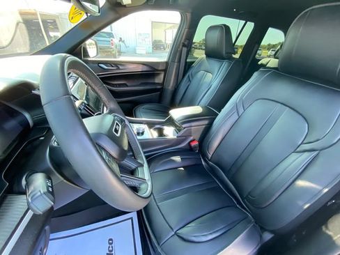 Used 2024 Jeep Grand Cherokee Altitude AWD/4WD image 12