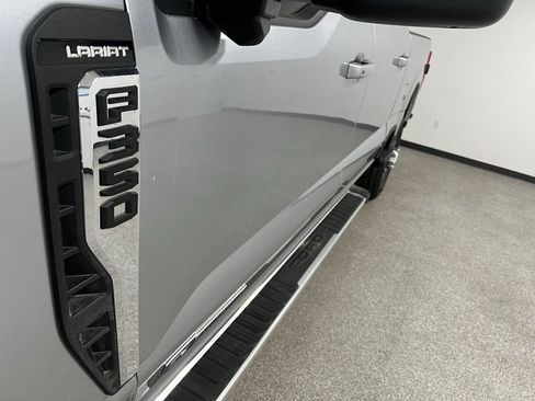 Used 2024 Ford F350 Lariat image 16