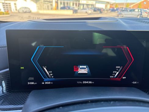 Used 2025 BMW X6 M Competition w/ Executive Package image 14