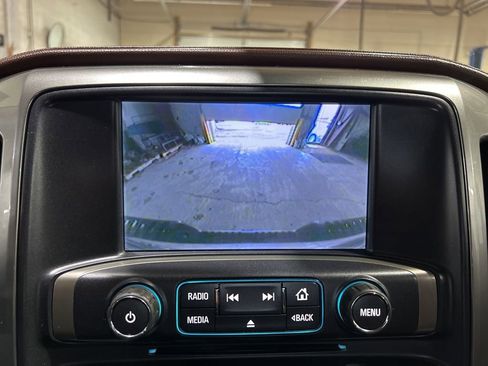 Used 2015 Chevrolet Silverado 1500 High Country w/ High Country Premium Package image 32