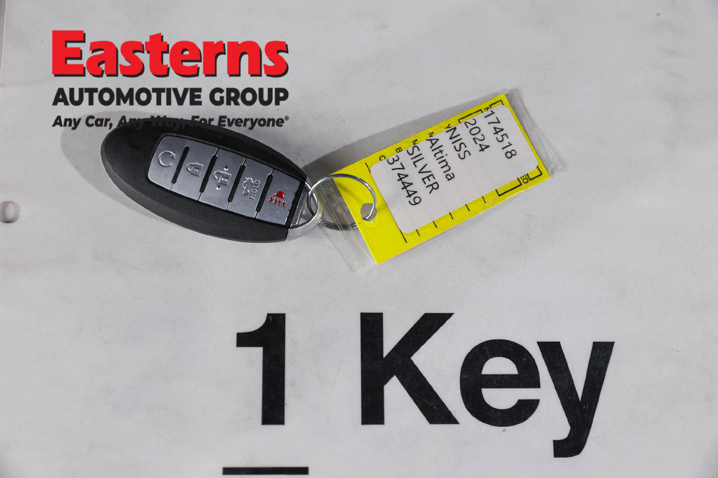 Used 2024 Nissan Altima 2.5 S FWD image 25