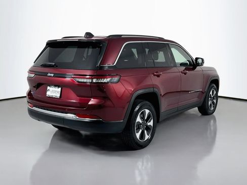 Used 2023 Jeep Grand Cherokee 4WD 4xe image 5
