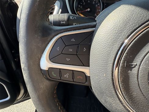 Used 2019 Jeep Compass Latitude image 16