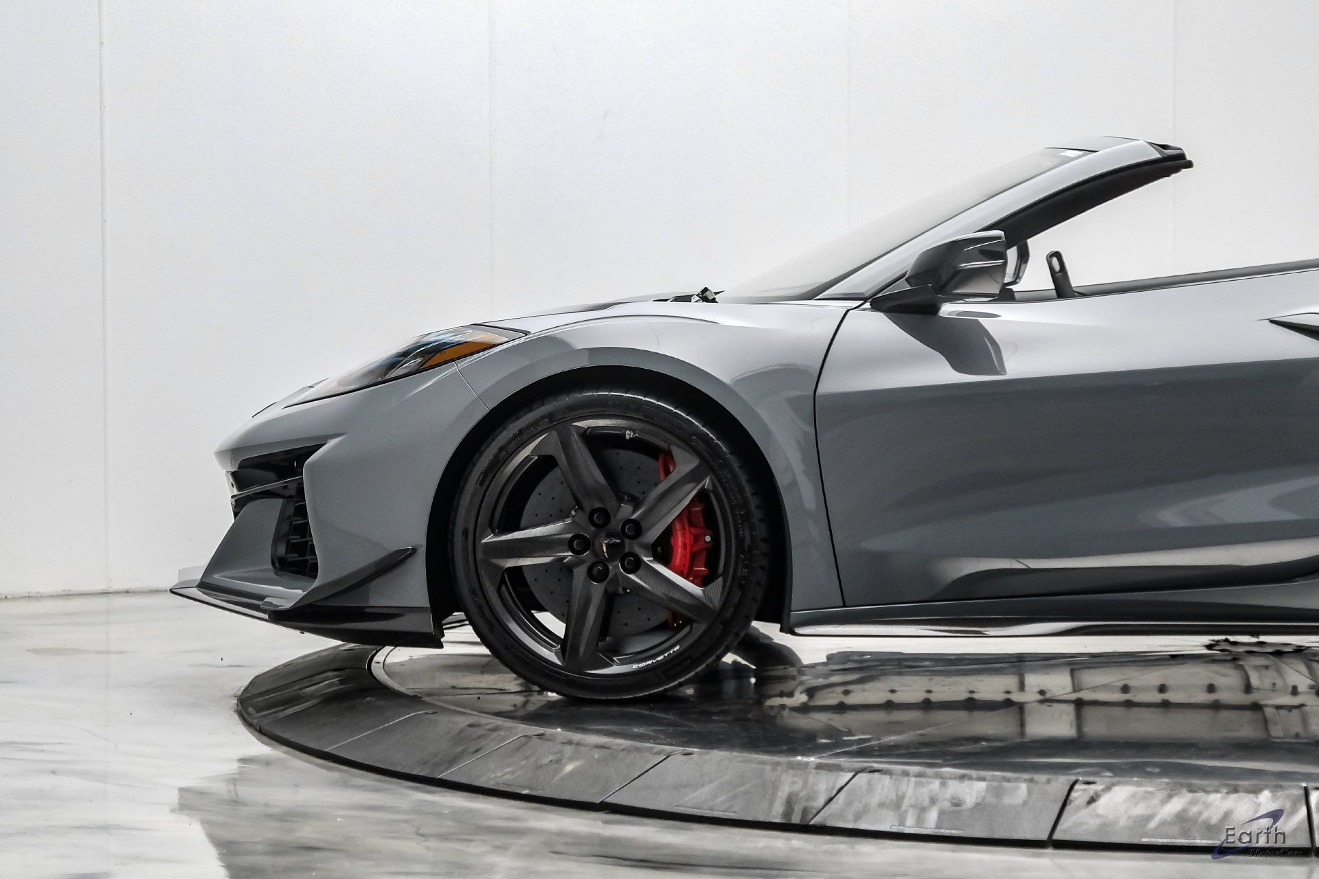 Used 2025 Chevrolet Corvette Z06 w/ Z07 Performance Package RWD image 11