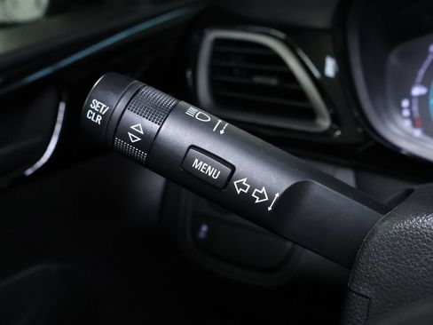 Used 2022 Chevrolet Spark LT image 21