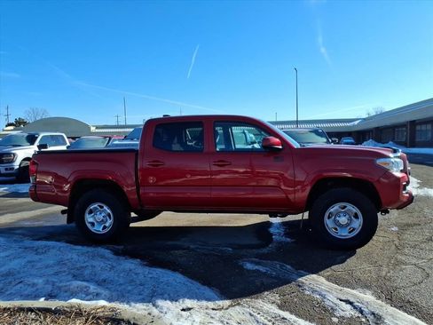 Used 2020 Toyota Tacoma SR image 6