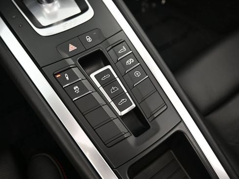 Certified 2019 Porsche 911 Carrera 4S AWD/4WD image 22