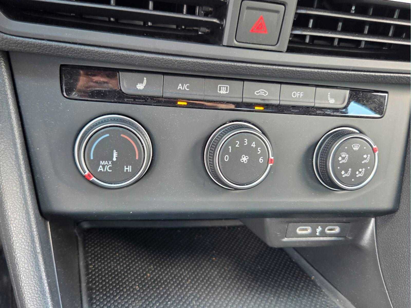 Used 2024 Volkswagen Jetta Sport FWD image 24
