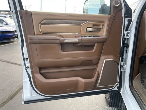 Used 2019 RAM 2500 Limited AWD/4WD image 12