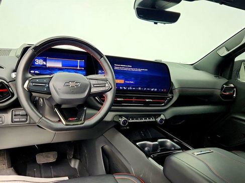 Used 2024 Chevrolet Silverado EV RST AWD/4WD image 13