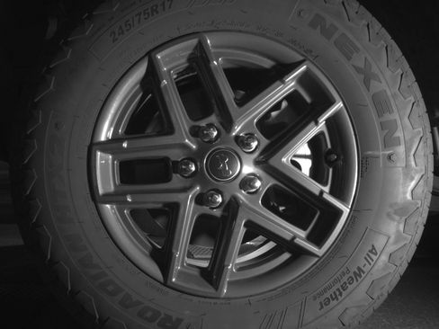 Used 2025 Jeep Wrangler Sport S image 12