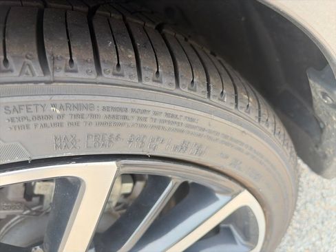 Used 2024 Honda Accord Touring image 4