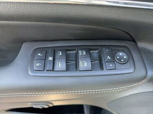 Used 2014 Jeep Grand Cherokee Overland w/ Advanced Technology Group image 23