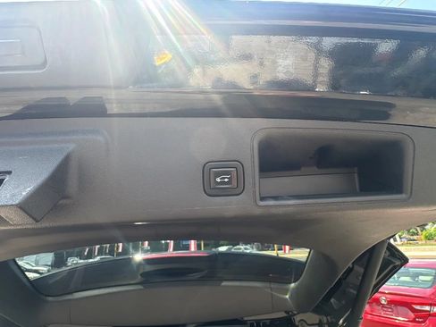 Used 2021 GMC Terrain SLT AWD/4WD image 21