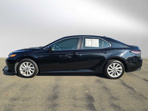 Used 2024 Toyota Camry LE image 6