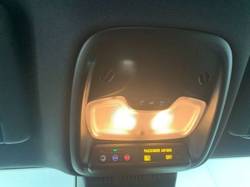 Used 2023 Chevrolet Colorado W/T image 28