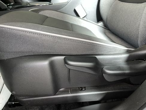 Used 2025 Chevrolet TrailBlazer LS w/ LS Convenience Package FWD image 14
