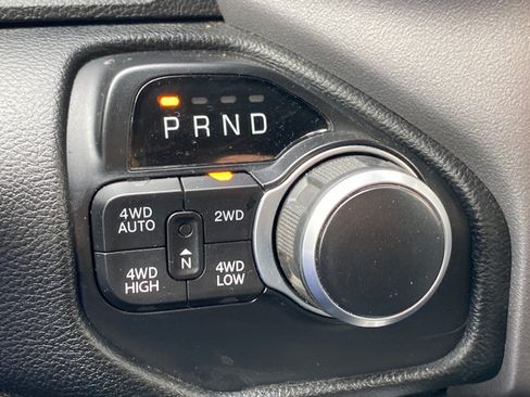 Used 2022 RAM 1500 Big Horn AWD/4WD image 19
