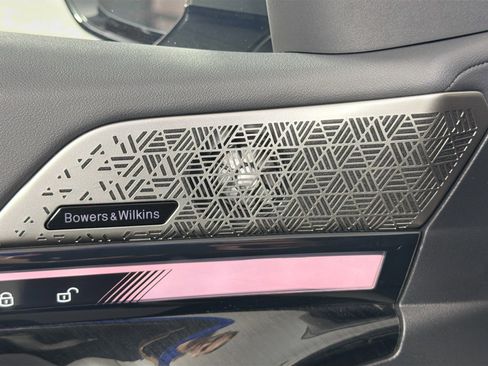 New 2026 BMW 530i w/ Executive Package image 18