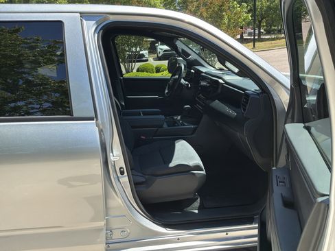 Used 2026 Toyota Tundra SR AWD/4WD image 30