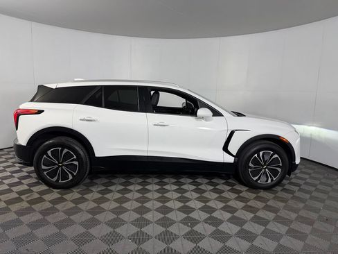 Used 2024 Chevrolet Blazer EV LT AWD/4WD image 7
