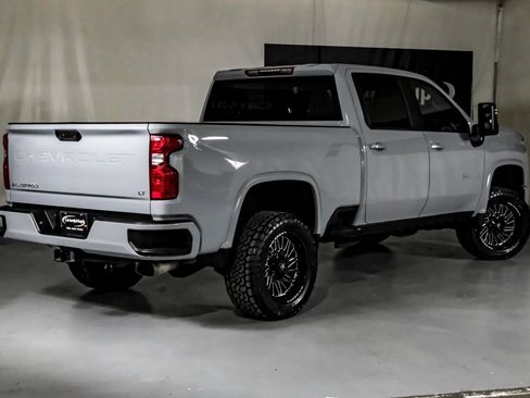 Used 2024 Chevrolet Silverado 2500 LT image 7