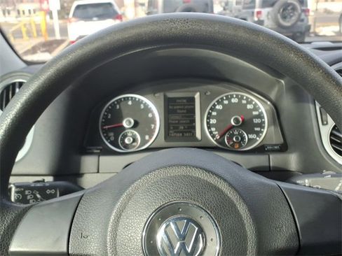 Used 2012 Volkswagen Tiguan S image 19