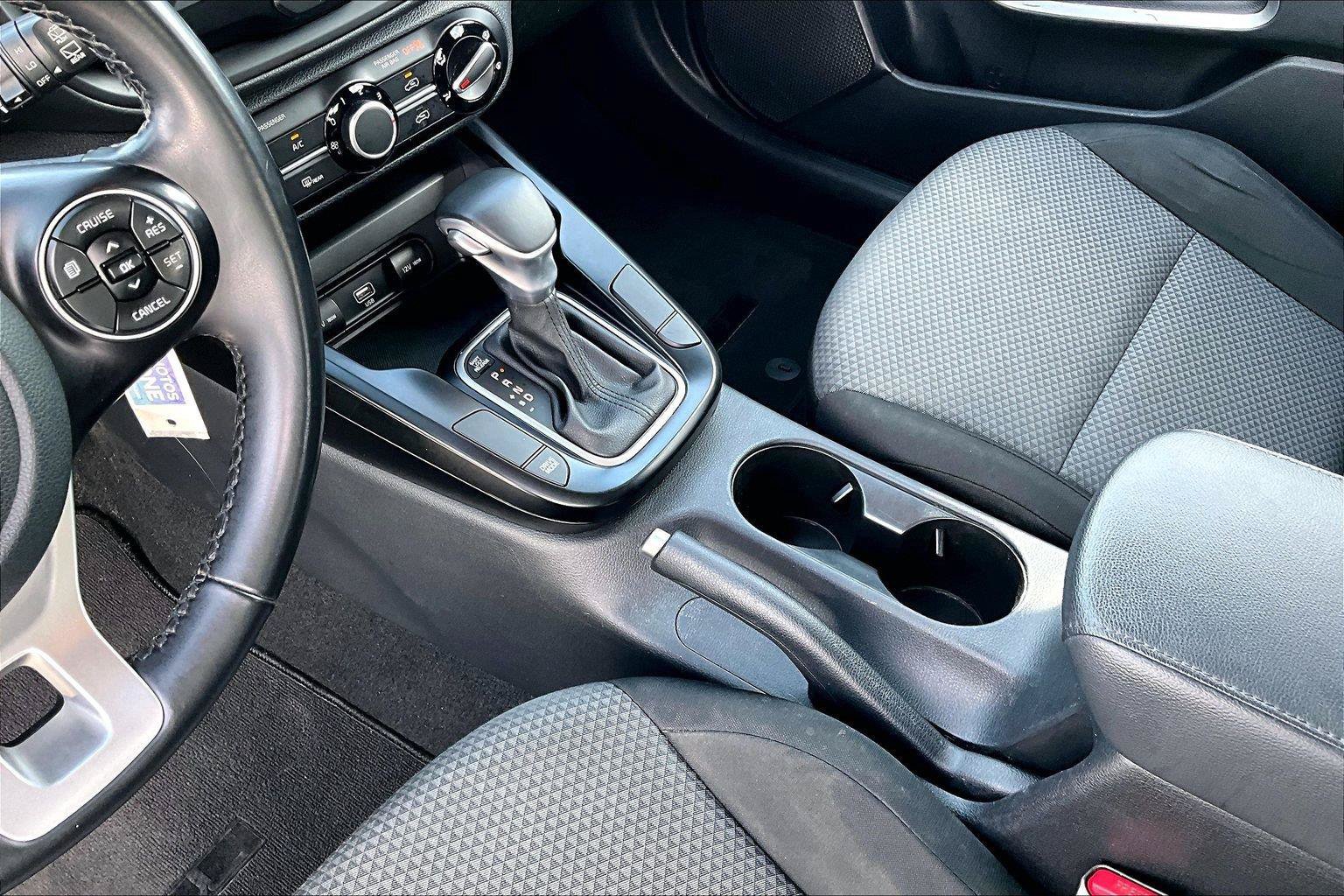 Used 2020 Kia Soul X-Line FWD image 16