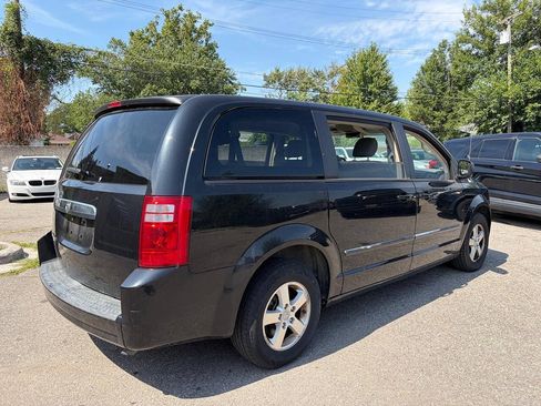 Used 2008 Dodge Grand Caravan SXT FWD image 5