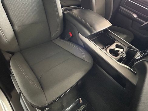 Used 2024 RAM 1500 Big Horn RWD image 46