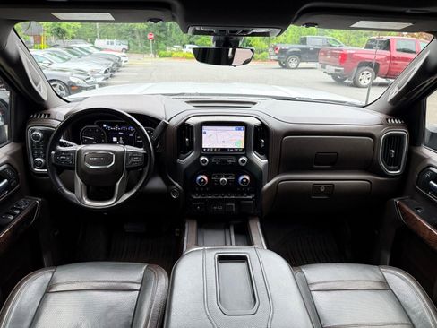 Used 2020 GMC Sierra 3500 Denali w/ Denali Ultimate Package AWD/4WD image 38