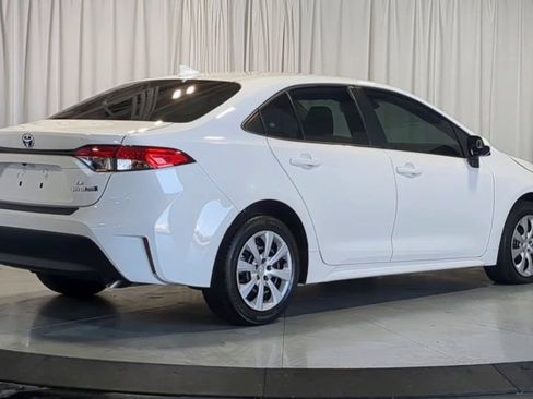 Used 2023 Toyota Corolla LE FWD image 10