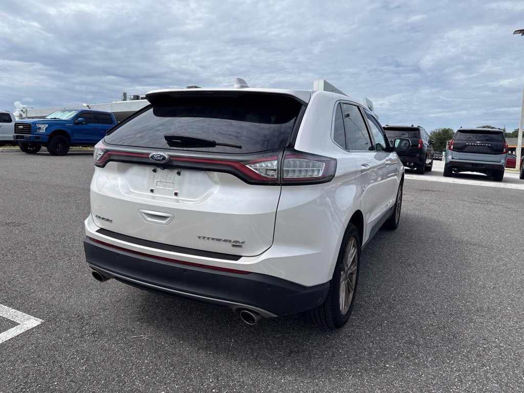 Used 2018 Ford Edge Titanium w/ Equipment Group 301A AWD/4WD image 2