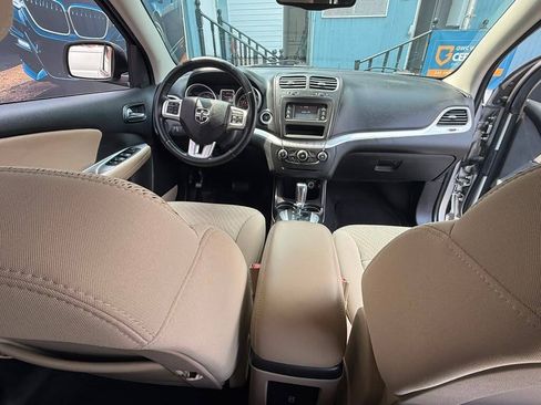 Used 2013 Dodge Journey SXT w/ Flexible Seating Group FWD image 19