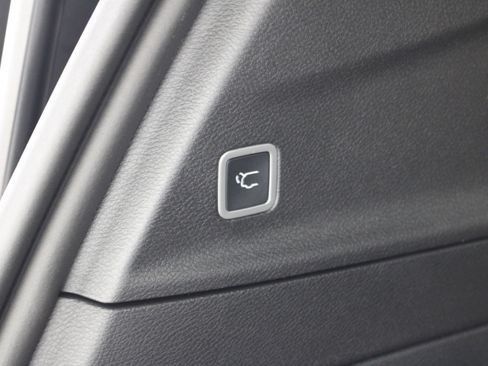 Used 2026 Chrysler Pacifica Pinnacle image 31