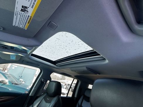 Used 2020 Cadillac Escalade ESV Luxury image 24